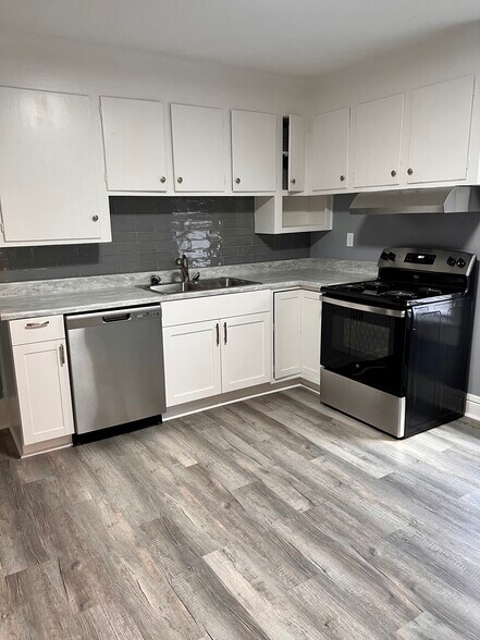 Building Photo - 106 Lester Ave