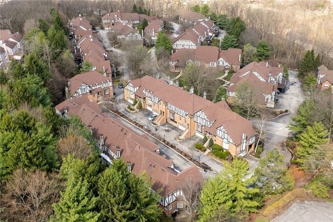 Building Photo - 302 Kingsberry Cir