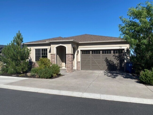 Primary Photo - Custom home looking over Rivers Edge golf ...
