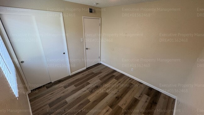 Building Photo - 709 Deseret Way