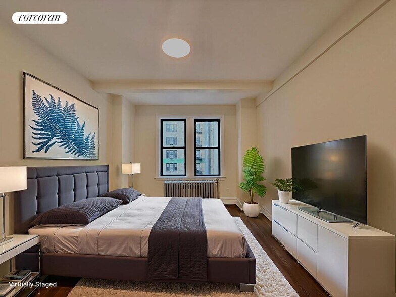 Building Photo - 210 E 68th St