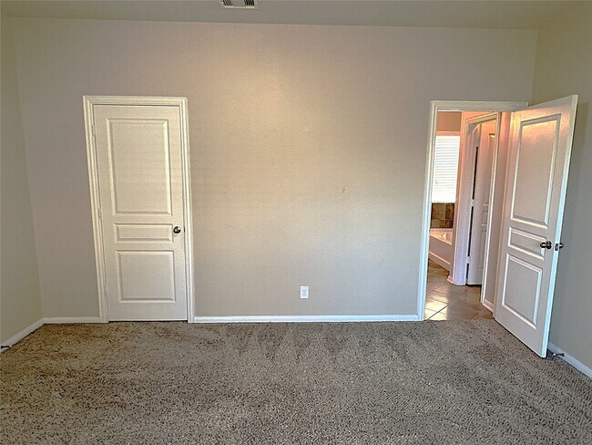 Building Photo - 17222 Hannah Oaks Ln