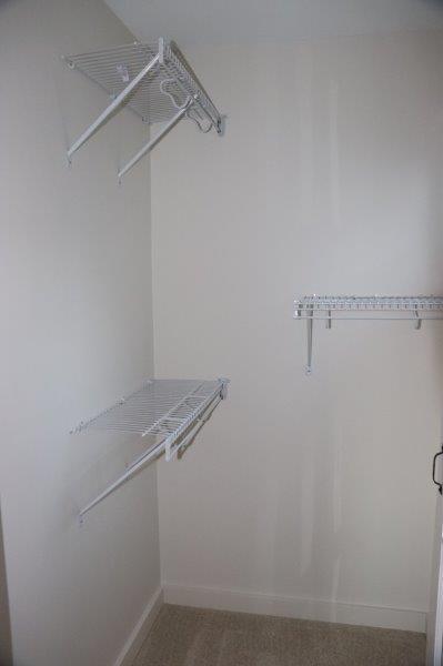 Building Photo - 300 Caroline St