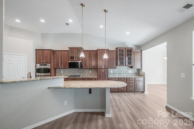 Building Photo - 3048 Arsdale Rd