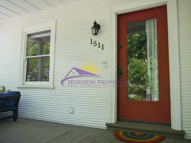 Building Photo - Unique 3 Bed 2 Bath 1,359 Sq. Ft. Midtown ...