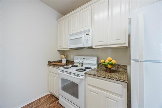 Building Photo - 103 Janis St