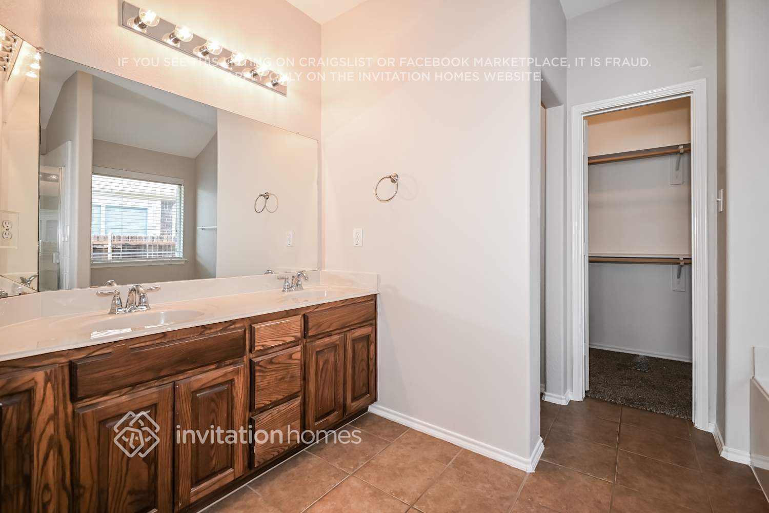 Building Photo - 2025 Colorado Bend Dr