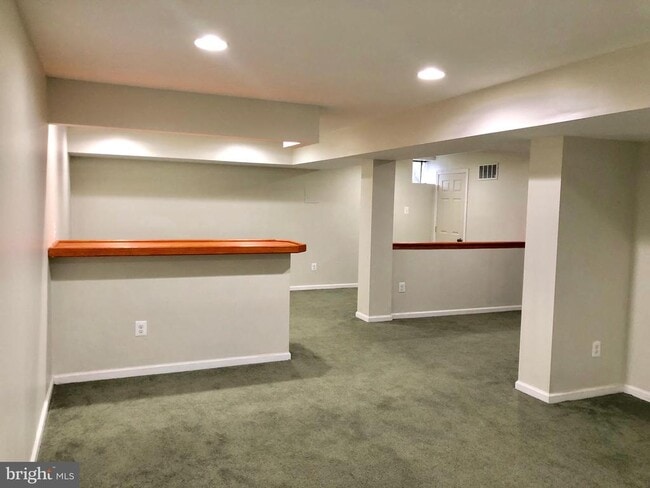 Building Photo - 39 Spyglass Ct