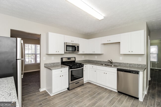 Building Photo - 1358 Ling Dr