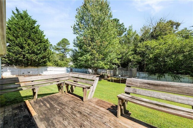 Building Photo - 150 Arbor Gates Dr