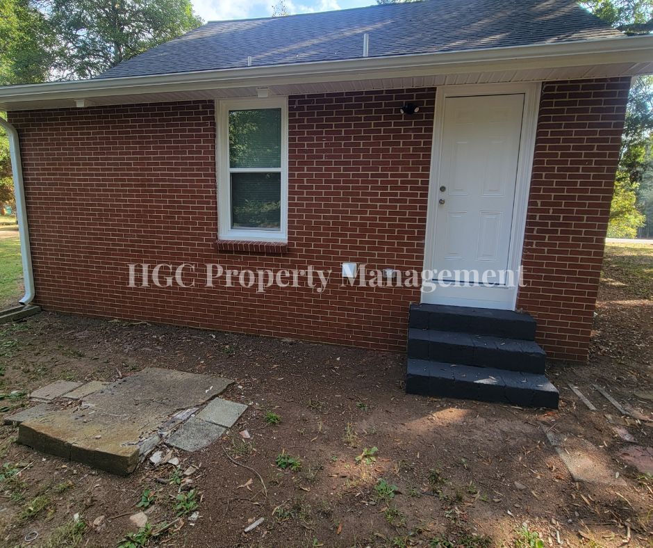 Building Photo - 502 Wooten St