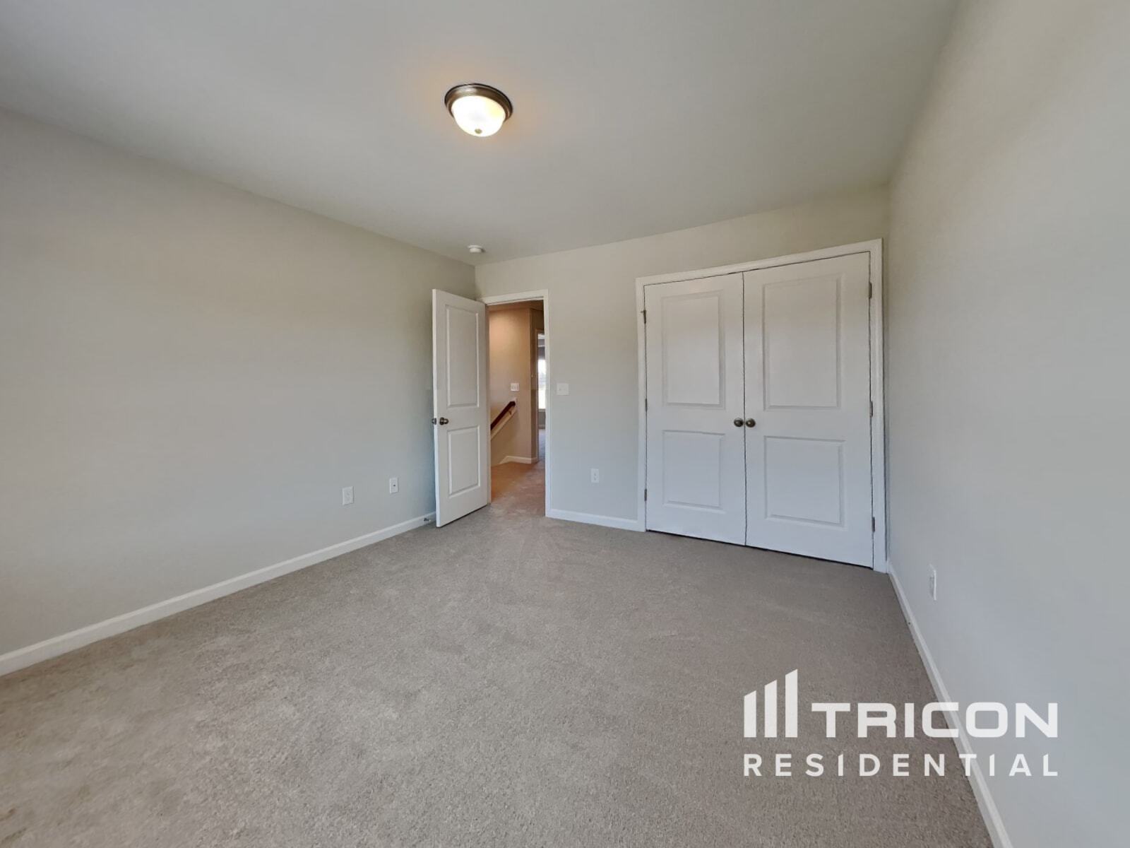 Building Photo - 137 Sawyer Ml Dr