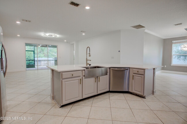 Building Photo - 174 Antilles Rd