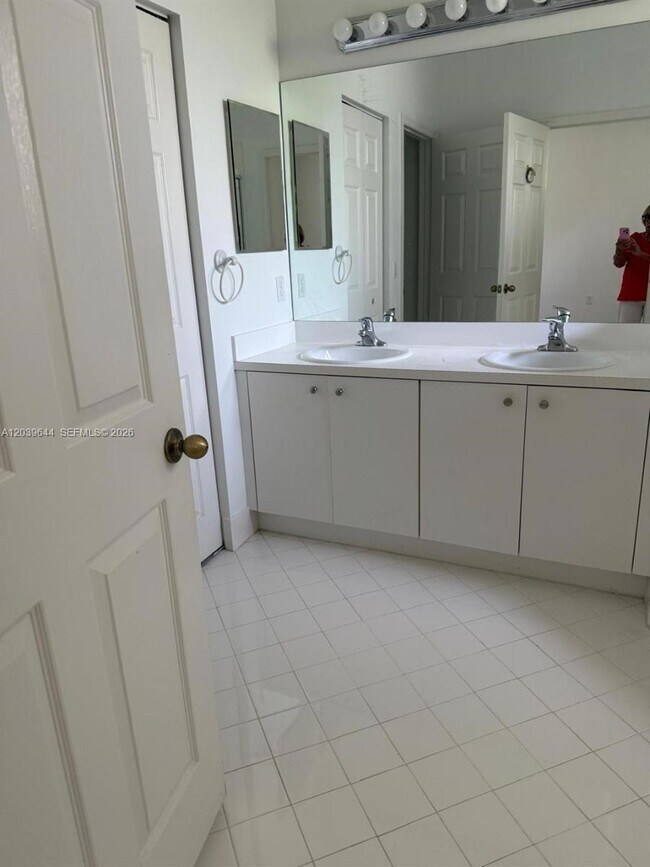 Building Photo - 22270 SW 93rd Pl
