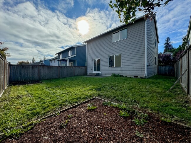 Building Photo - 26826 224th Ave SE