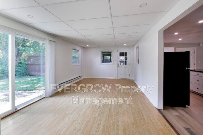Building Photo - 7239 E 34th Pl