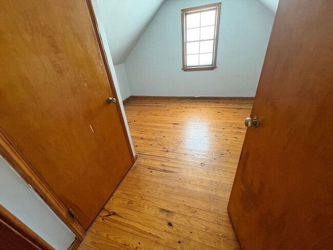 Building Photo - 16914 Maple Heights Blvd