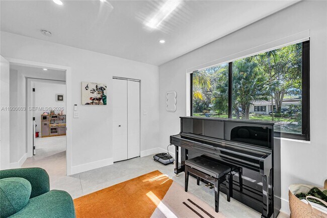 Building Photo - 11340 SW 74th Ct