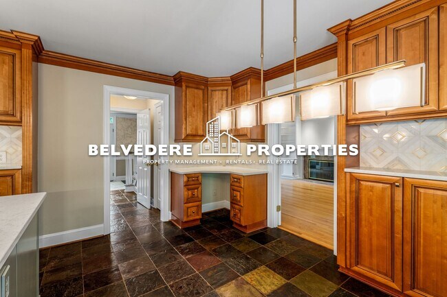 Building Photo - 4 bed in Hamilton Lakes