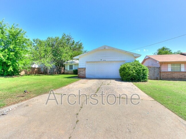 Building Photo - 8814 NE 13th St