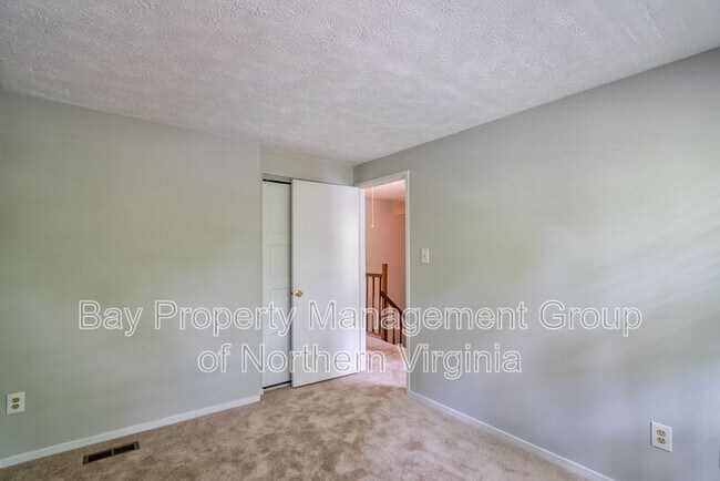 Building Photo - 355 GUNDRY Dr