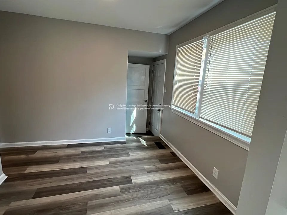 Building Photo - 3906 Jewell Ave