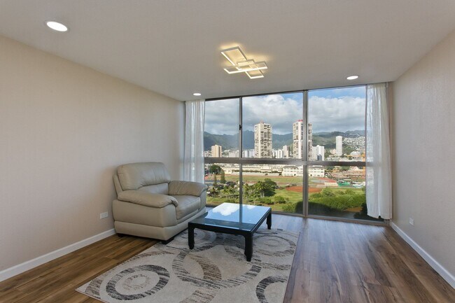 Building Photo - Walking Distance to the Beach & Furnished... Aloha Lani #1606 - 1 BD 1 BA 1 PRK