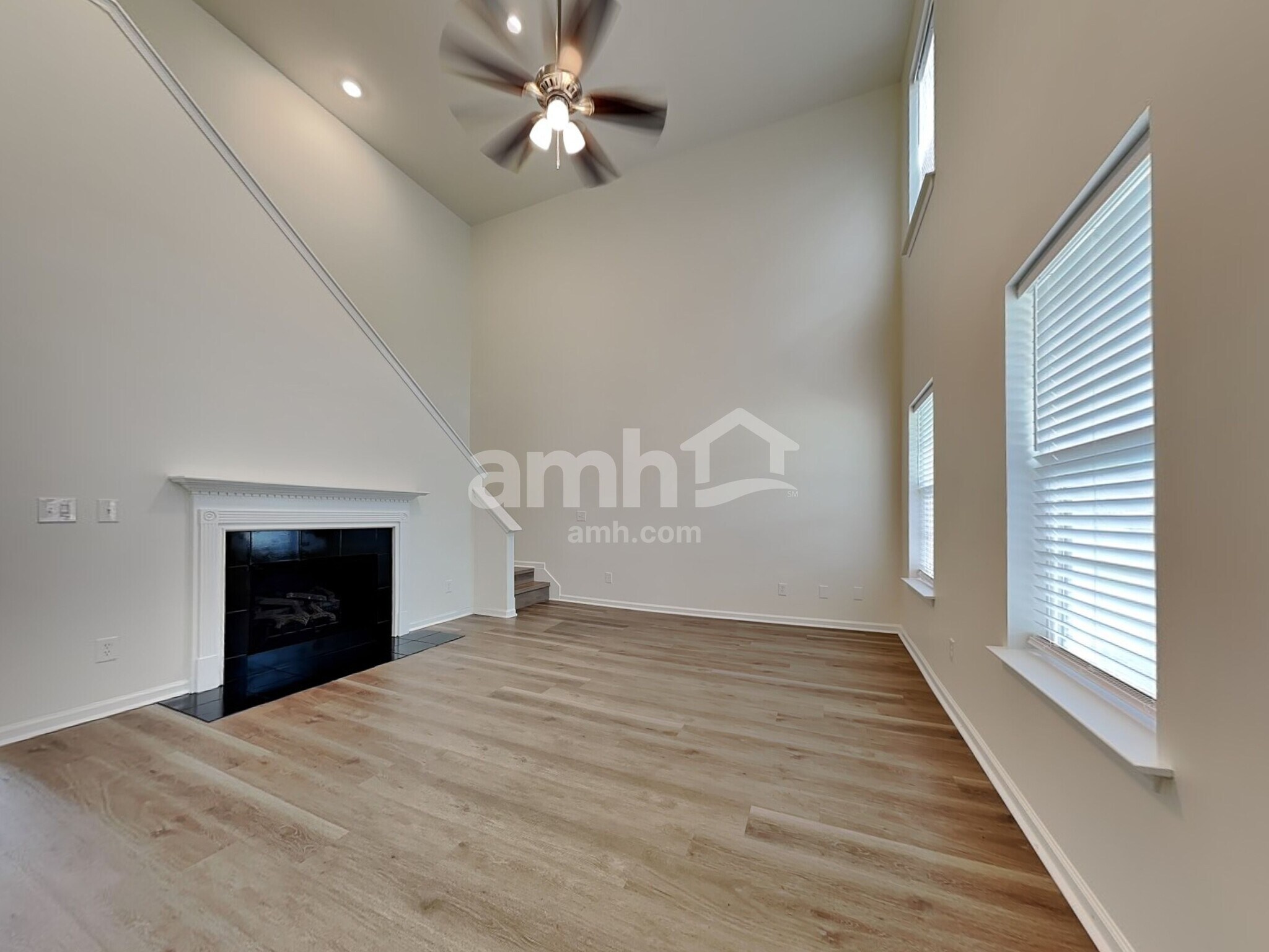 Building Photo - 312 Windmill Dr