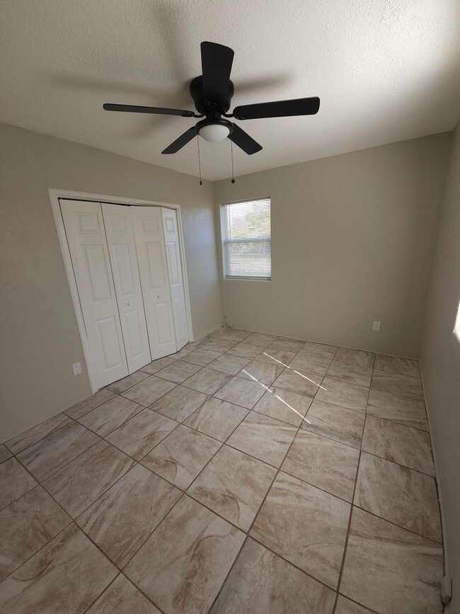 Building Photo - FOR RENT!!! BEAUTIFUL AND SPACIOUS 3 BEDRO...