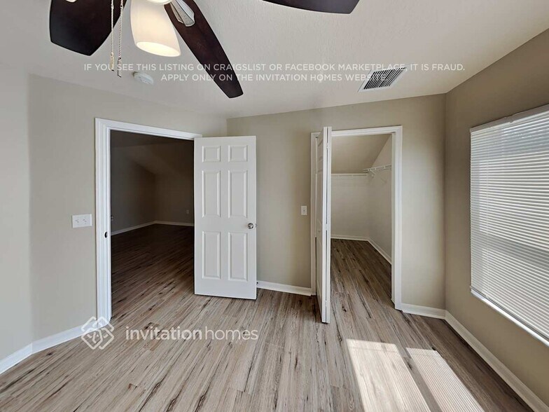 Building Photo - 3406 70th Ct E