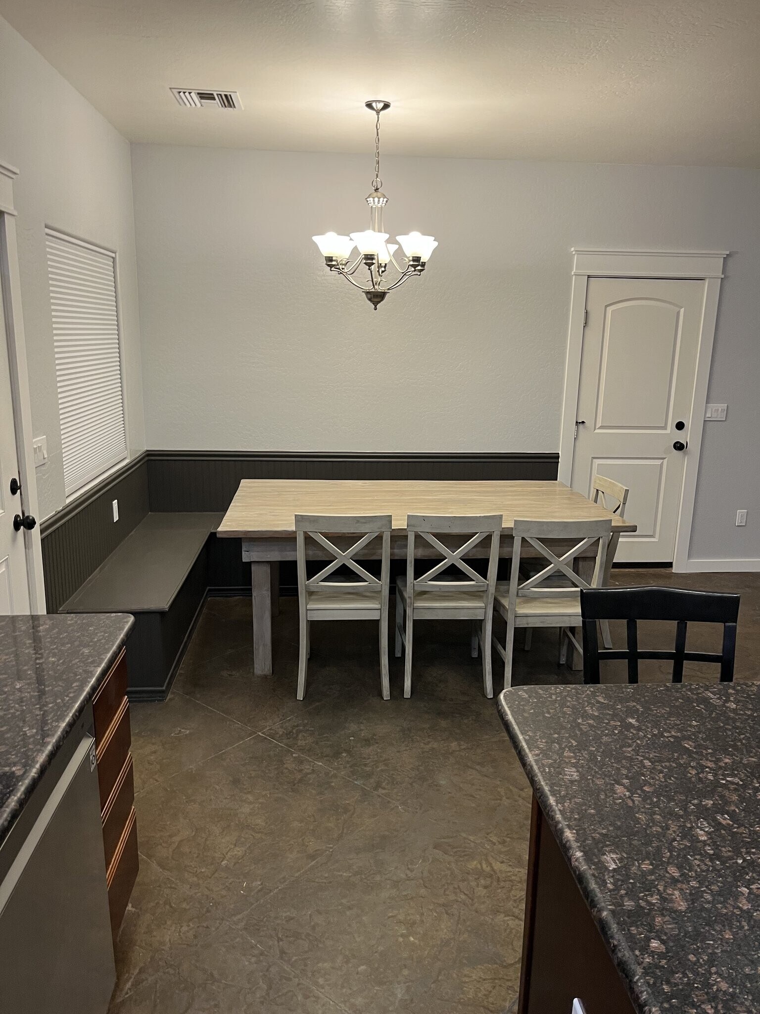 Building Photo - 720 S 600 W