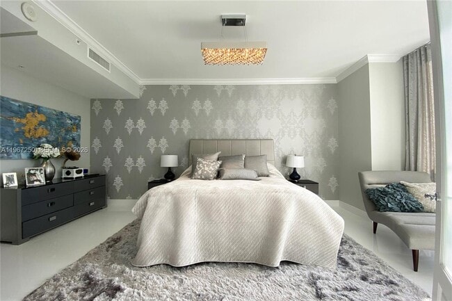 Building Photo - 18101 Collins Ave