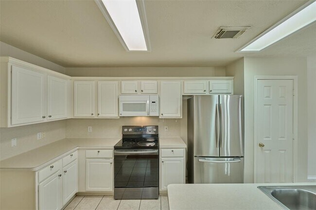 Building Photo - 298 Sentry Maple Pl