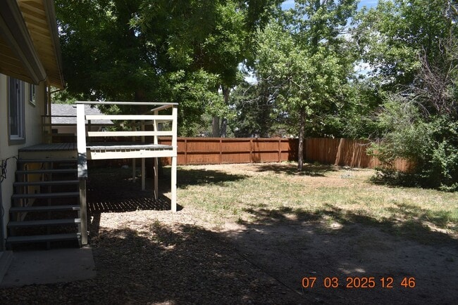 Building Photo - 4 bedroom / 2 bathroom / 1976 SF!