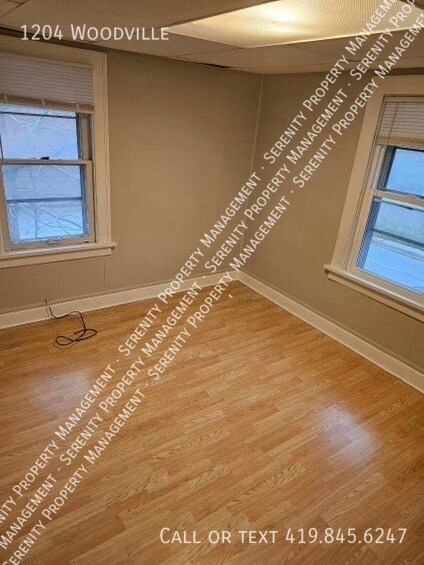 Building Photo - 1204 Woodville Rd