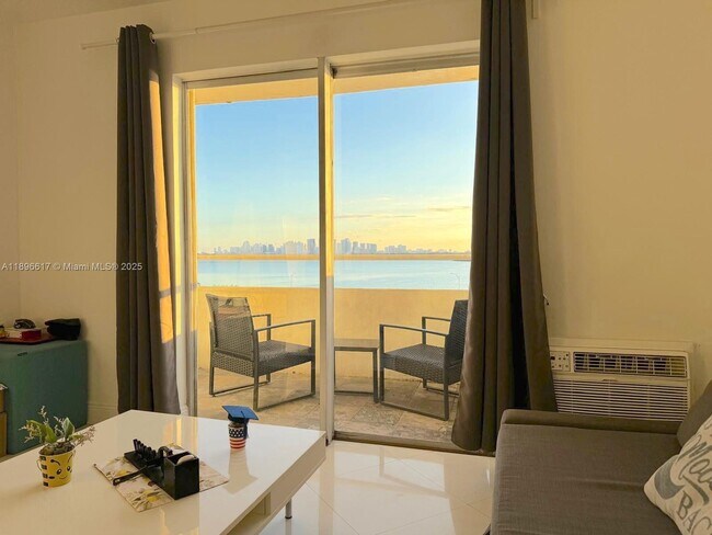 Building Photo - 7904 West Dr