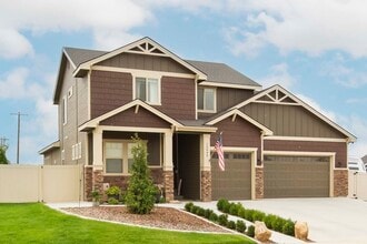Building Photo - 15495 Blue Sky Ave