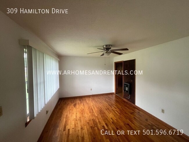 Building Photo - 309 Hamilton Dr