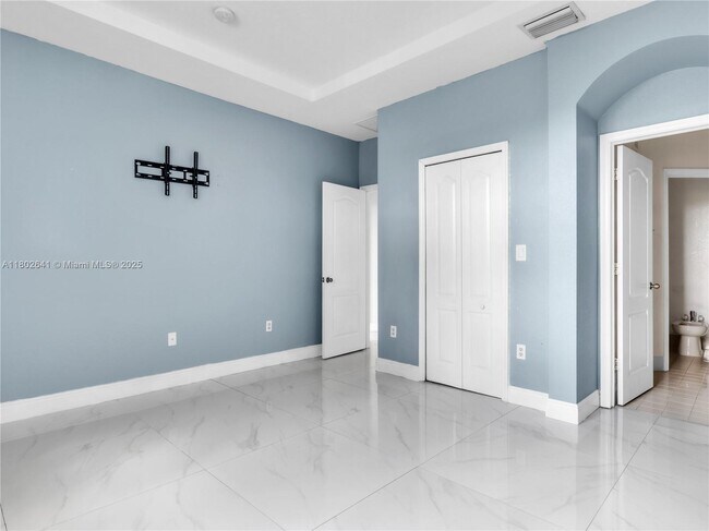 Building Photo - 16628 SW 47th Terrace