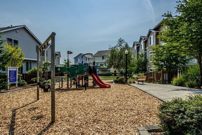 Building Photo - 2 Bed 2 Bath Condo in Seatac, WA