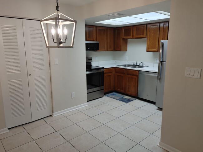 Building Photo - 4405 SW 74th Terrace