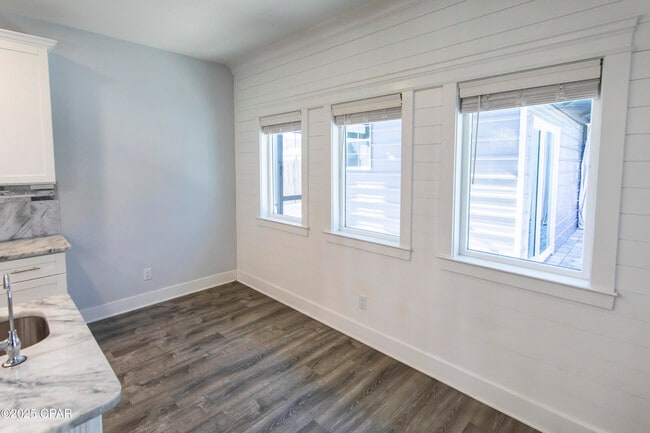 Building Photo - 98 Pura Vida Ct