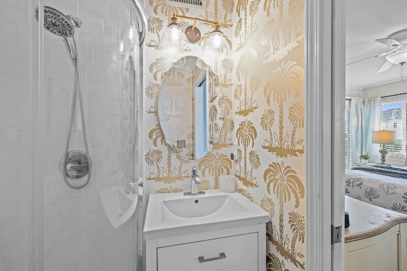 Building Photo - 301 Commerce Way