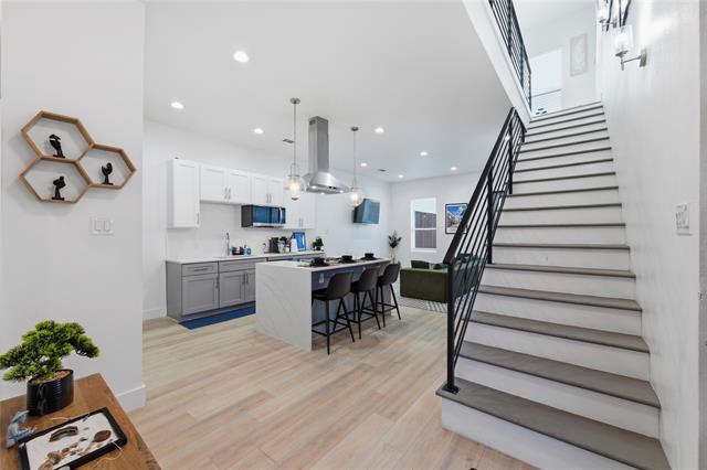 Building Photo - 2406 Merlin St