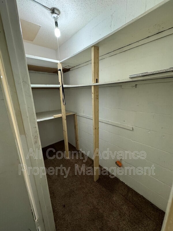 Building Photo - 1713 Belleair Forest Dr