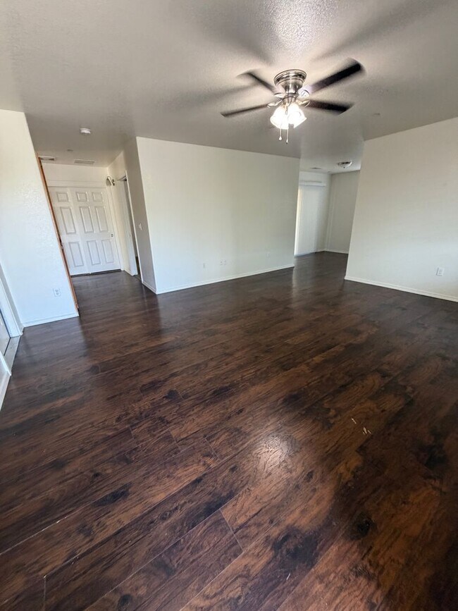 Building Photo - 1501 Arnold Ct