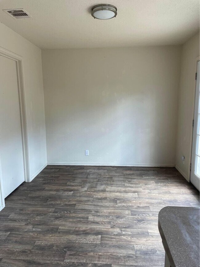 Building Photo - 20805 Trotters Ln