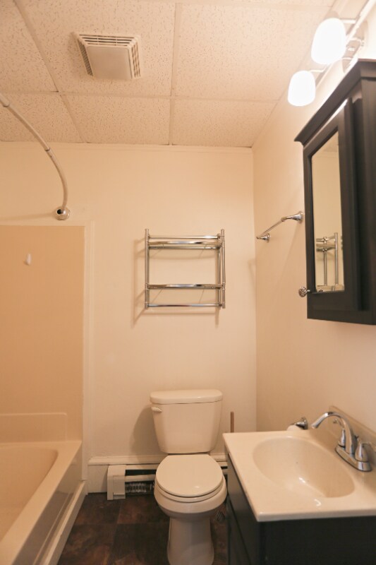 Building Photo - 222 E Aurora St