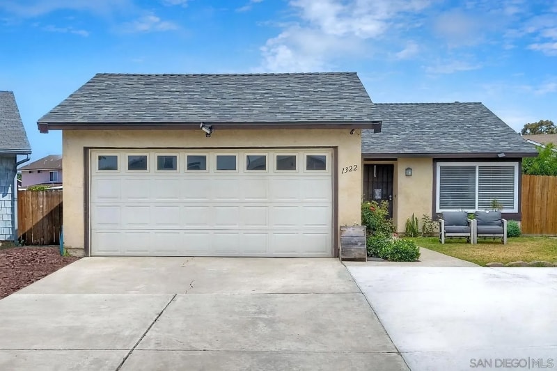 Building Photo - 1322 Carnell Ct