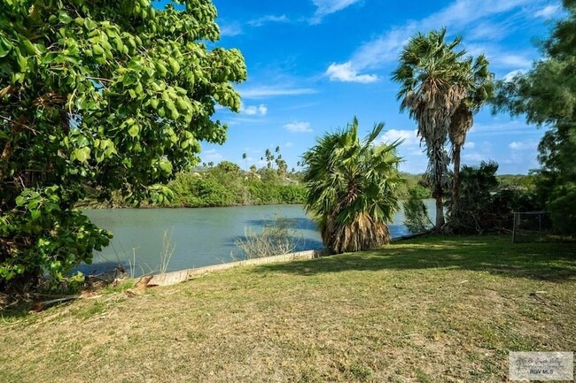 Building Photo - 3495 Boca Chica Blvd